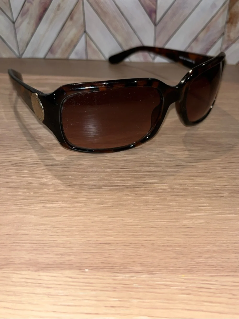 American EagleTortoiseshell Brown Gradient Sunglasses